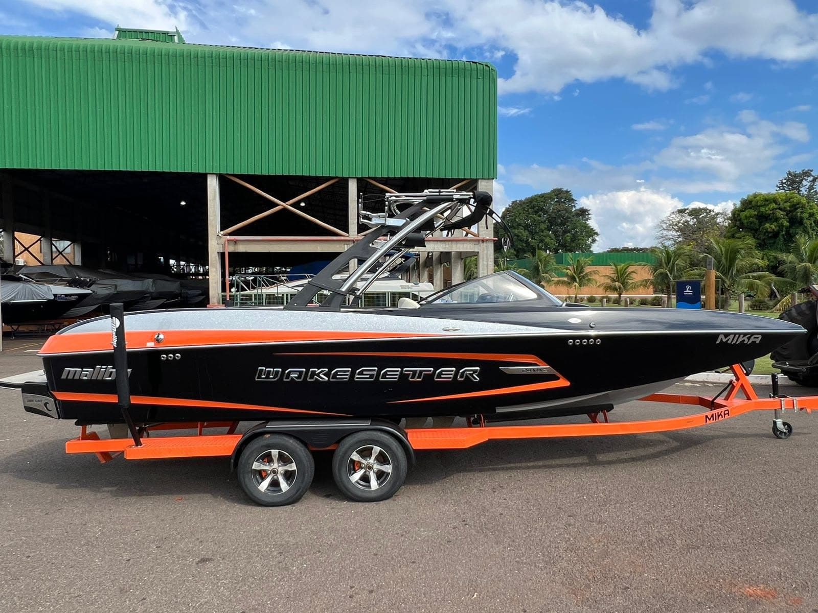 Lancha Malibu Mxz 24 2013 para wakesurf à venda na Marreco Wake Boats